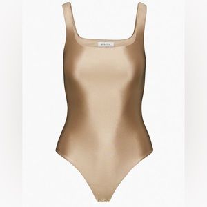 Aritzia Babaton SATINETTE SQUARENECK BODYSUIT Oxford Tan Small- NEVER WORN
